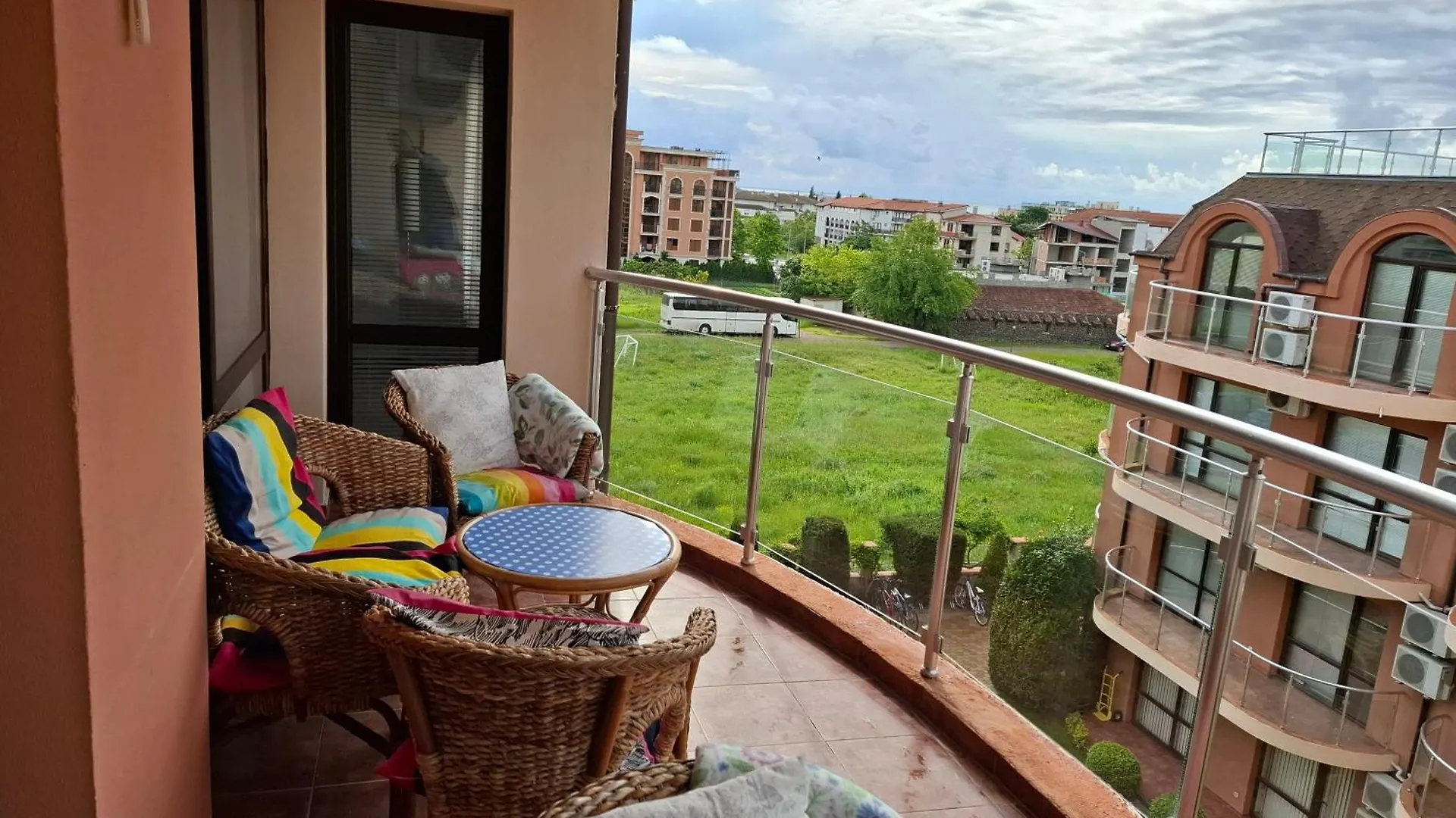 Magnolia Apartments Ravda