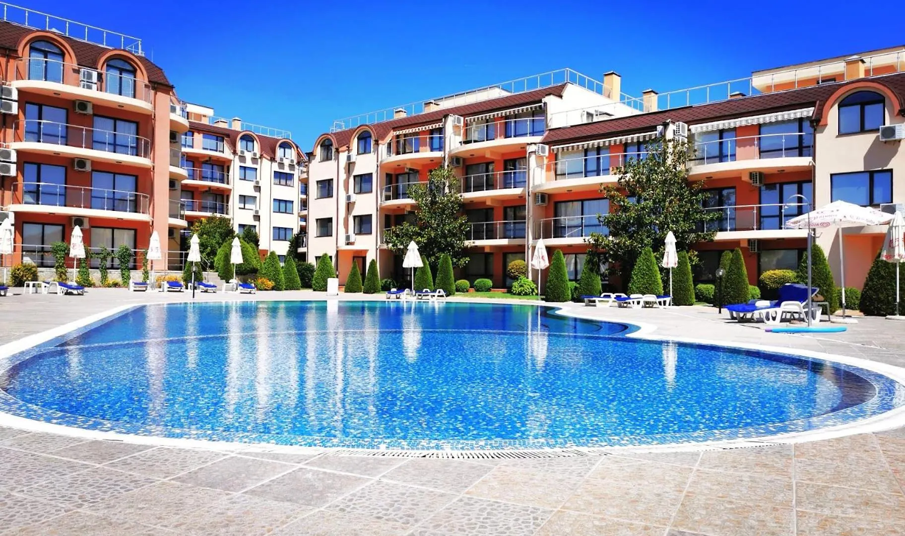 Magnolia Apartments Ravda